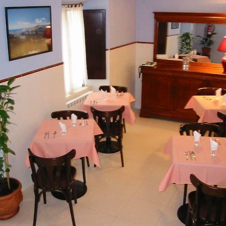 Hotel Fitu 코룬가 외부 사진