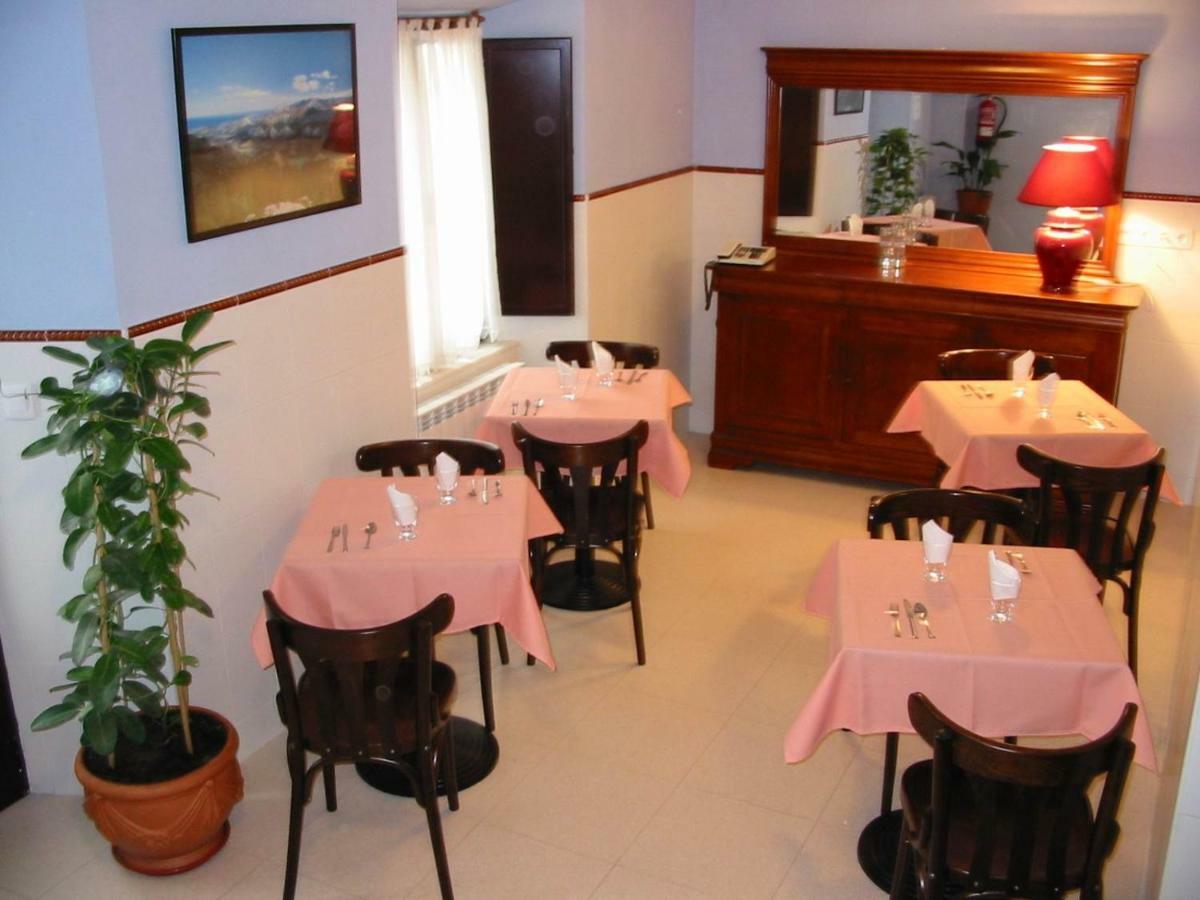 Hotel Fitu 코룬가 외부 사진